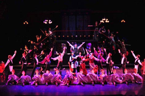 Hrvatsko narodno kazalište u Zagrebu: Léo Delibes – Youri Vámos, Coppélia na Montmartreu, kor. i red. Youri Vámos, foto: © Novković