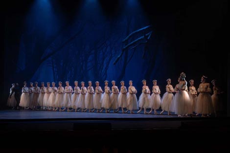 Hrvatsko narodno kazalište Split: Adolphe Adam, Giselle, kor. i red. Mirna Sporiš Miani (prema Julesu Perrotu, Jeanu Coralliju i Mariusu Petipau), foto: Mario Buličić