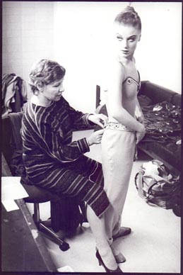 Iraida Lukašova sa Suzanom Bačić uoči izlaska na pozornicu Baletnog natjecanja u Novom Sadu