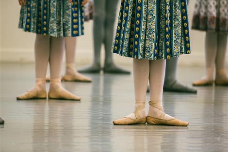 The King Who Invented Ballet: Louis XIV and the Noble Art of Dance, red. Paul Wu