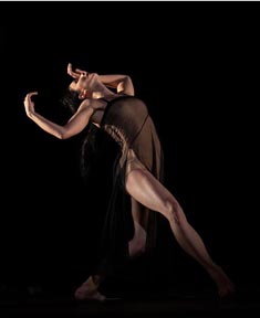 Natalia Osipova u baletu Woolf Works, red. i kor. Wayne McGregor, gl. Max Richter, Royal Ballet, London, foto: ©2023 ROH. Andrej Uspenski